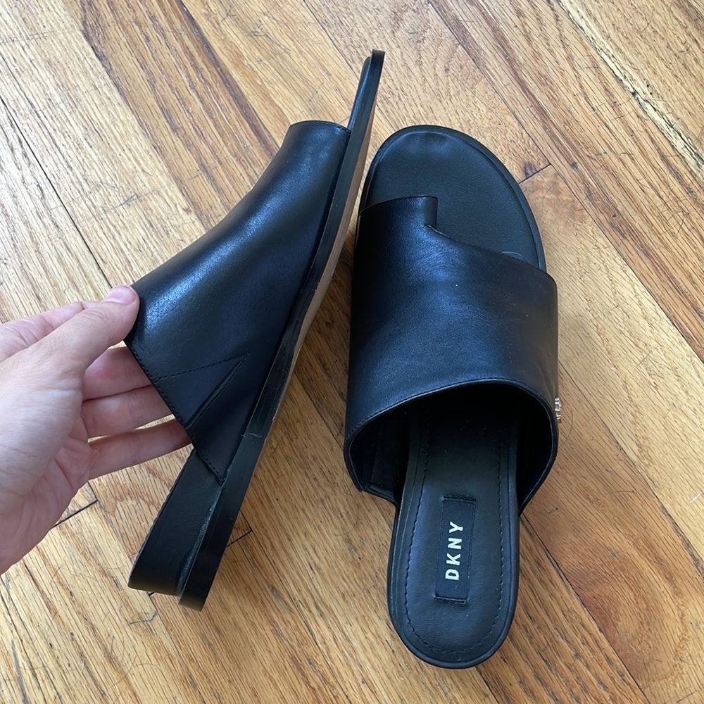 Vintage 90s DKNY leather sandals